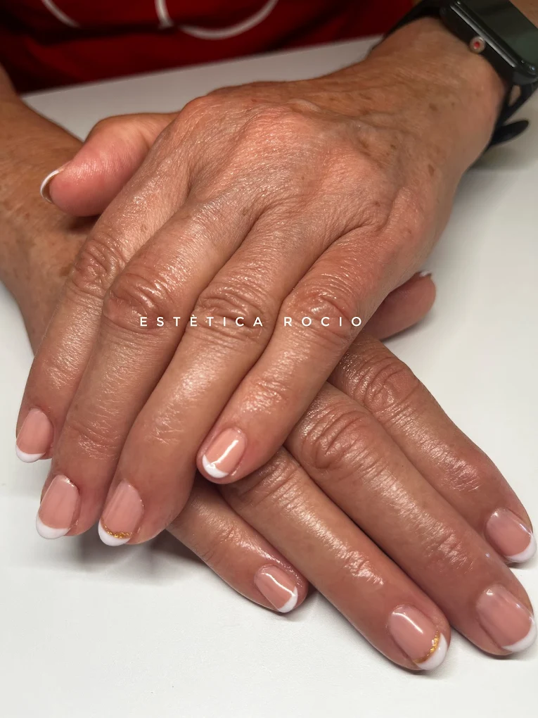 Manicura y pedicura 12
